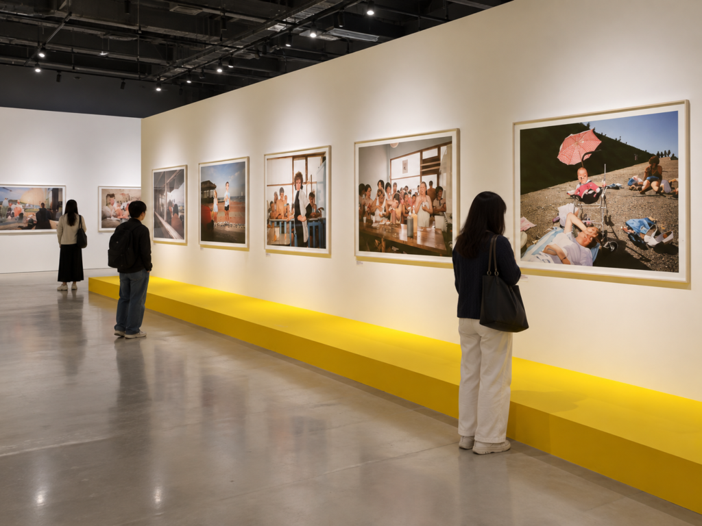 Martin Parr exhibition gallery inside Photo SeMA